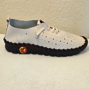 OY Jinping Low Top Lace Platform Loafers White with Brown Soles Size 7.5 To 8